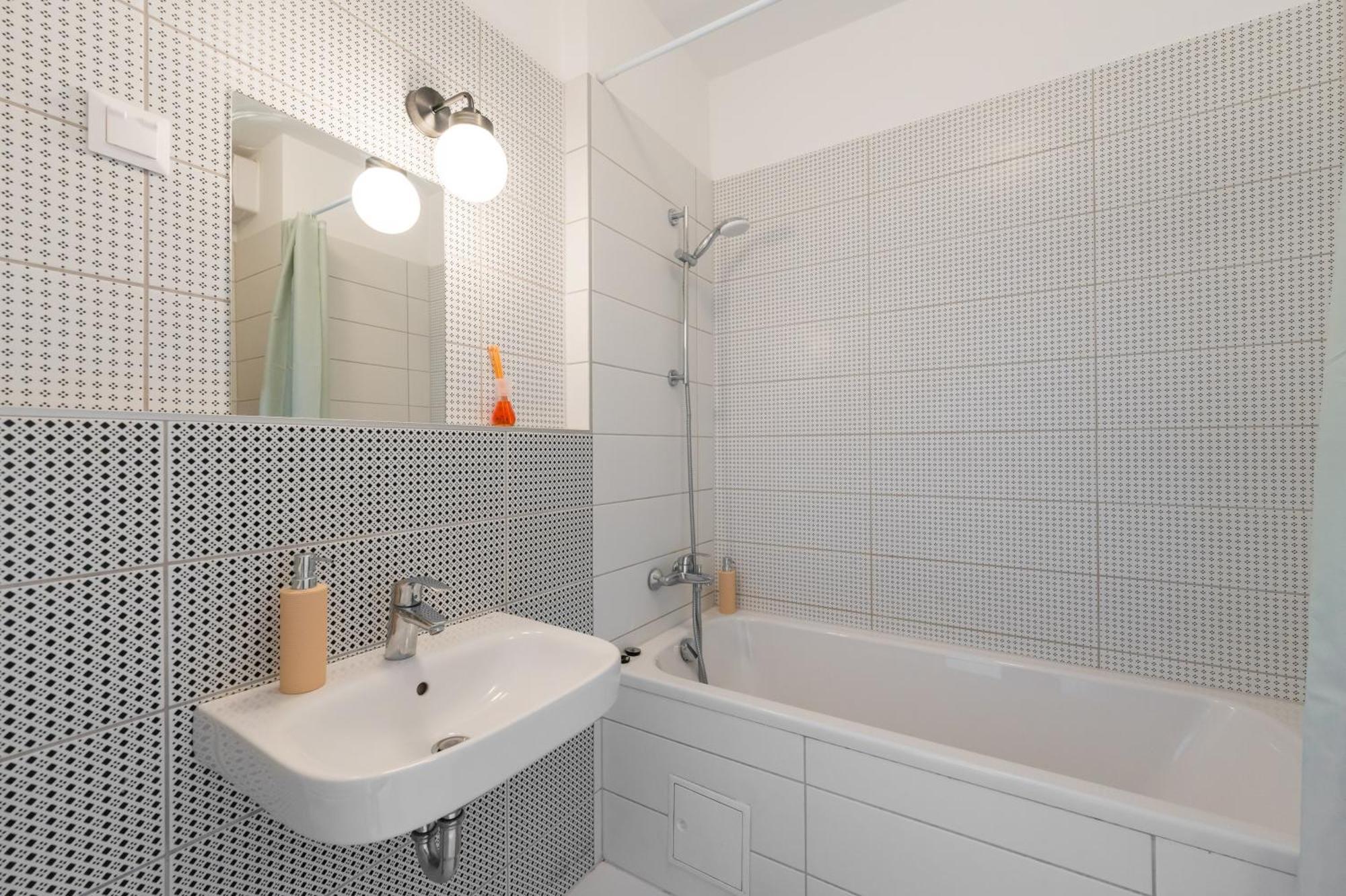 Brand New Modern Apartment-2 Rooms-Balcony-Garage Βουδαπέστη Εξωτερικό φωτογραφία